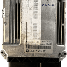 Centralita Motor ECU Remanufacturada. Bosch Refencia 0281 011 121 Familia EDC 16C1-4.4